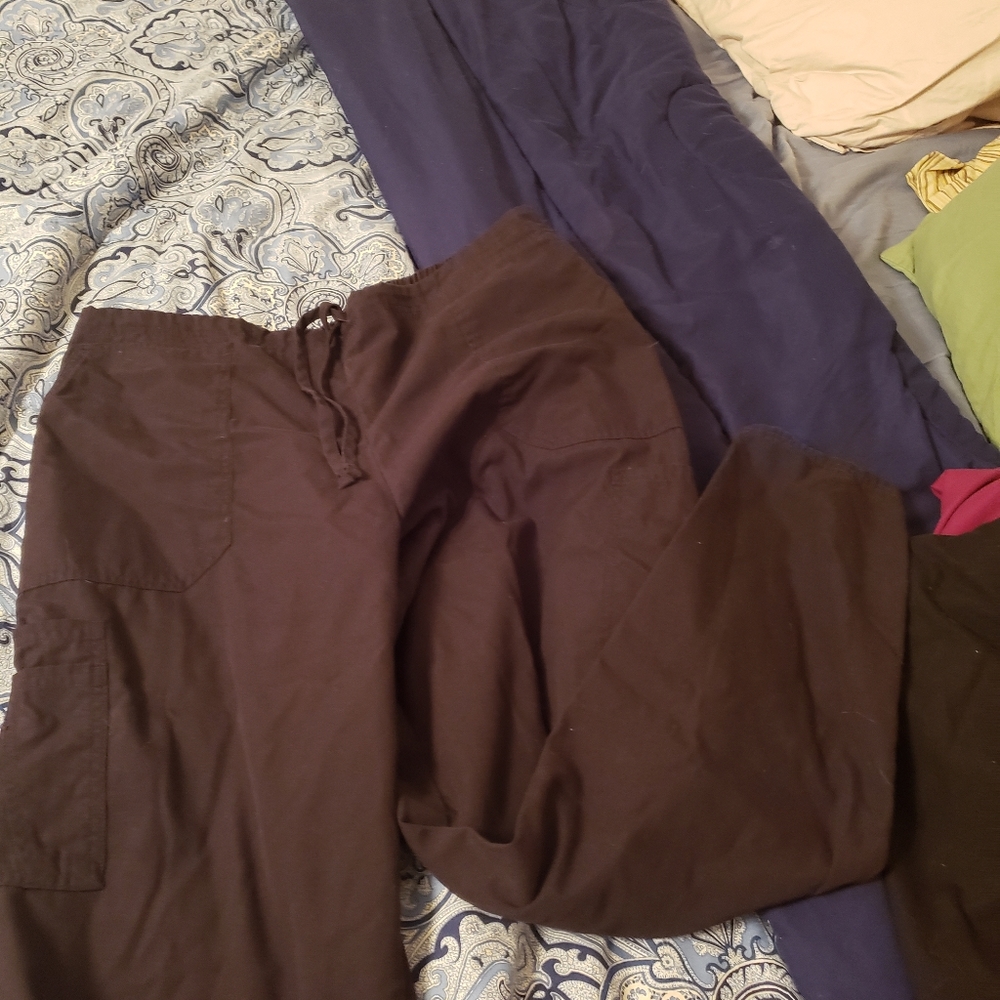 Scrub set! - Picture 2 of 3